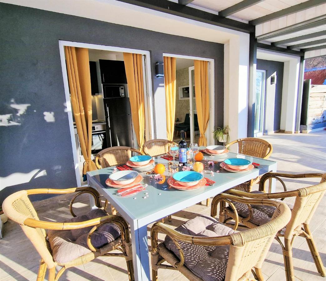Holiday House Boost With Heated Pool Klis Eksteriør bilde